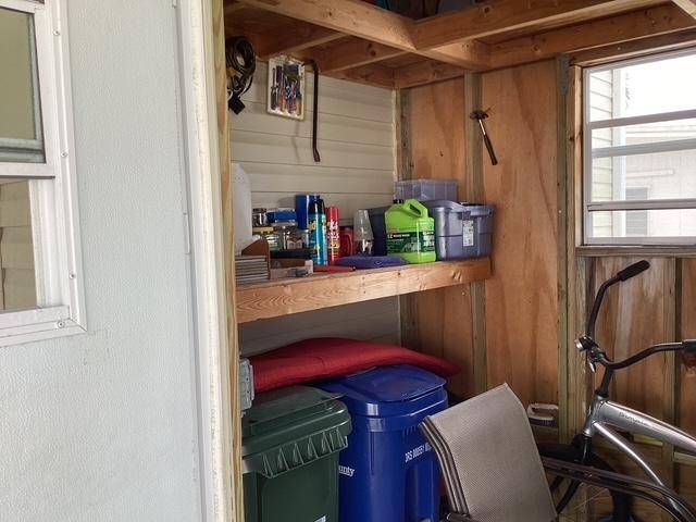 1919 Buccaneer Drive a Sarasota, FL Mobile or Manufactured Home for Sale